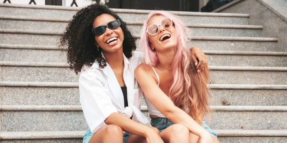 Zonnebrillen trends 2025: deze stijlen wil je deze zomer op je neus zetten 